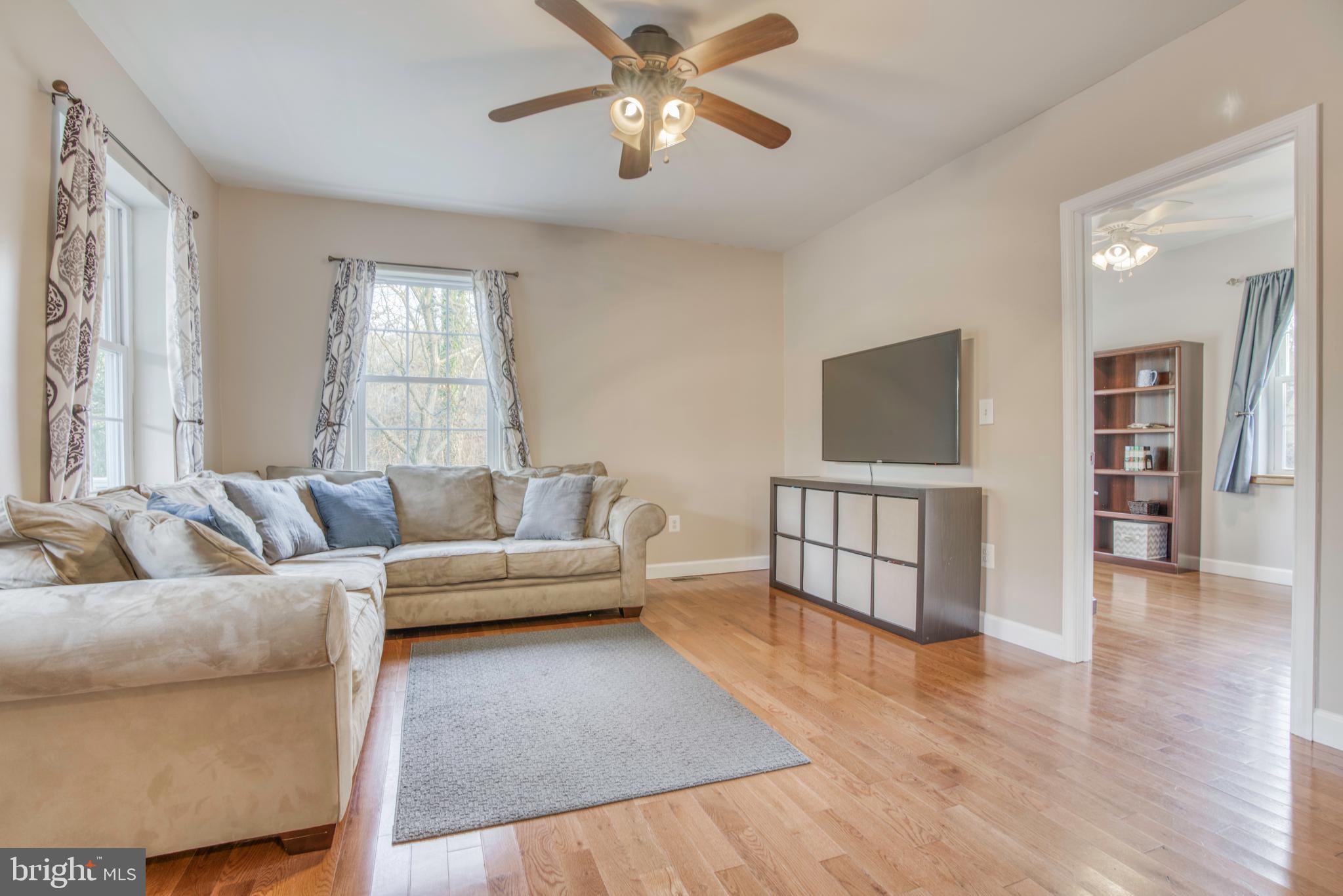 5519 Forge Road White Marsh, MD 21162 - Photo 22 of 51 Living Room