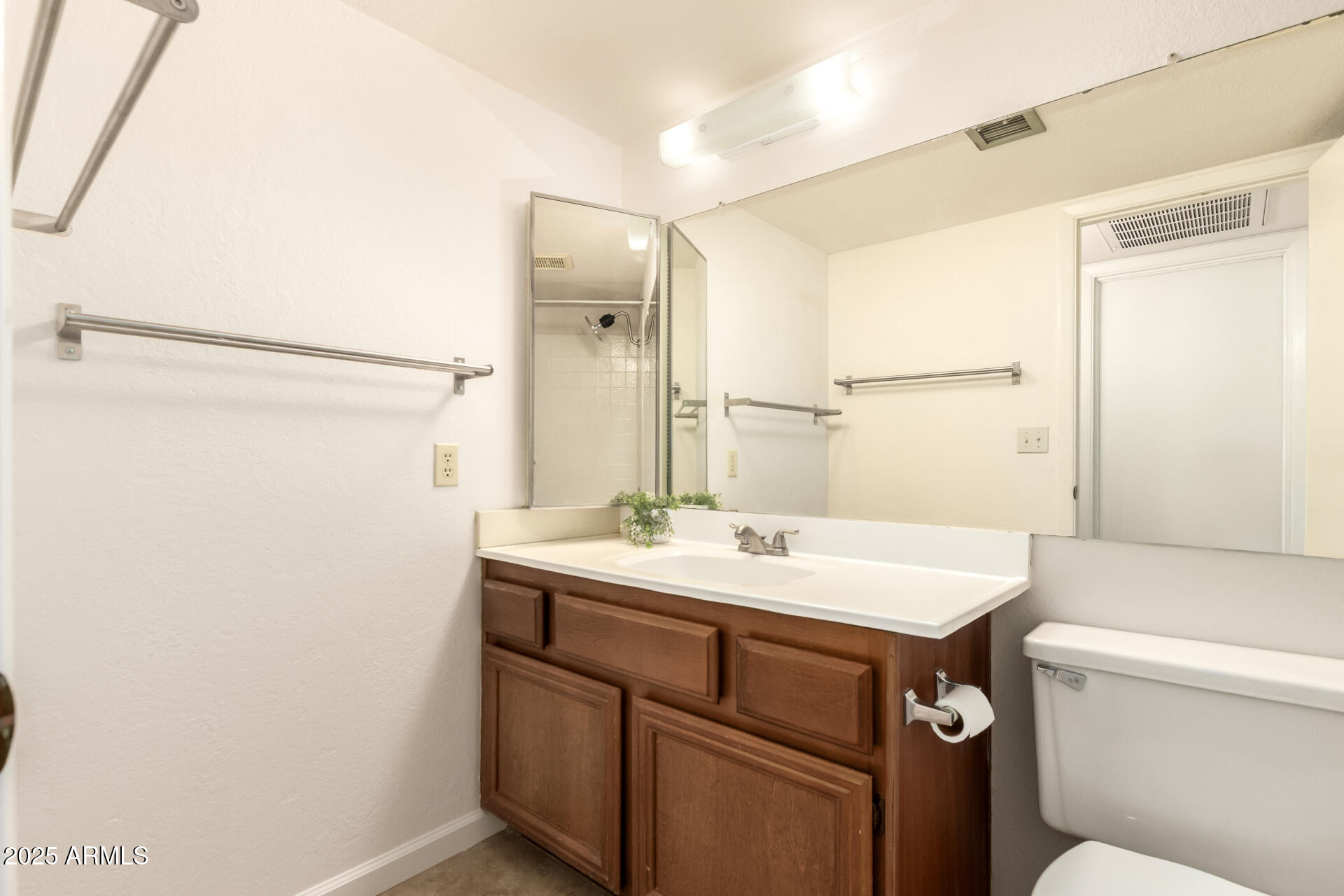 1316 East Winged Foot Road Phoenix, AZ 85022 - Photo 13 of 23 24 - Winged Foot
