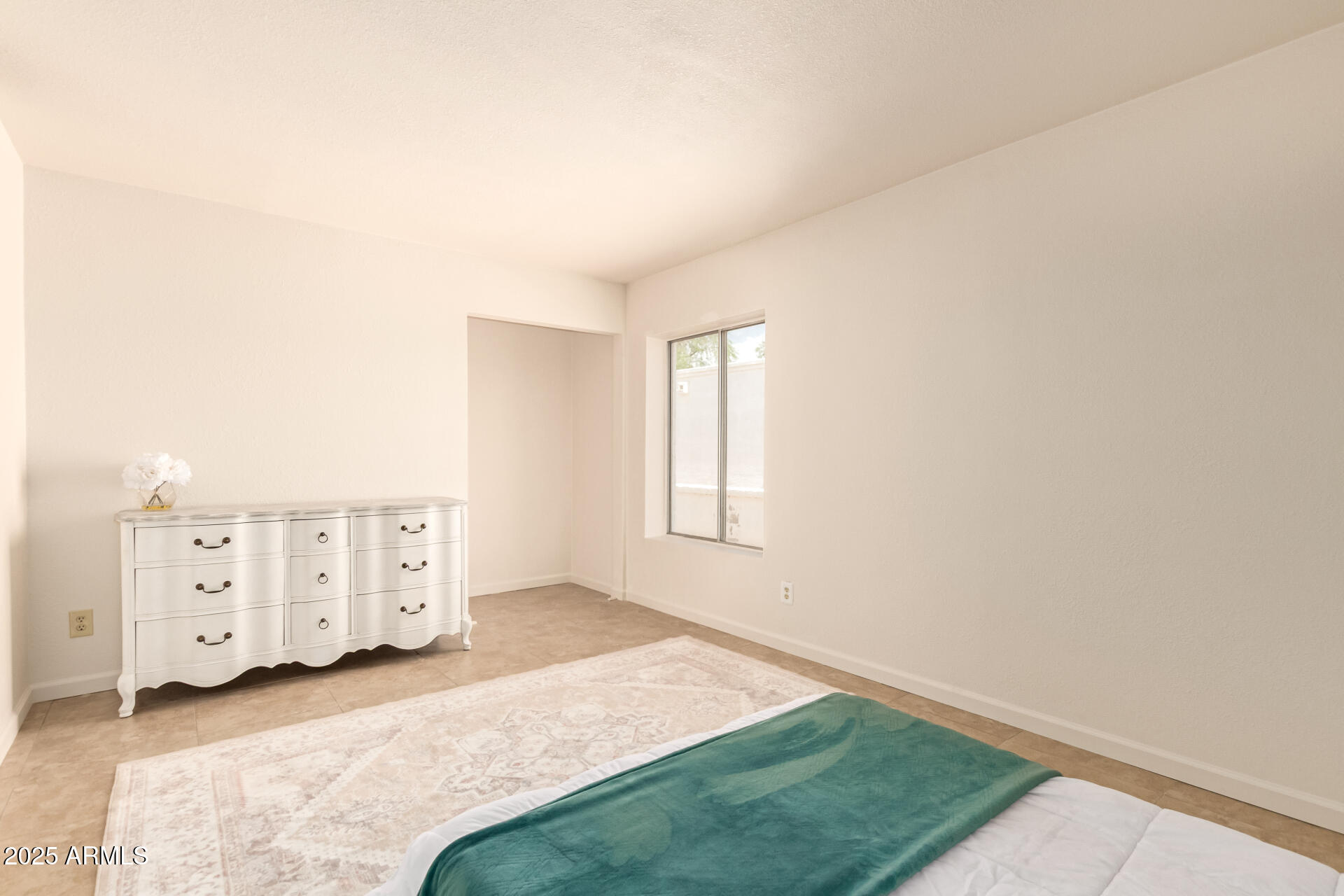 1316 East Winged Foot Road Phoenix, AZ 85022 - Photo 17 of 23 28 - Winged Foot