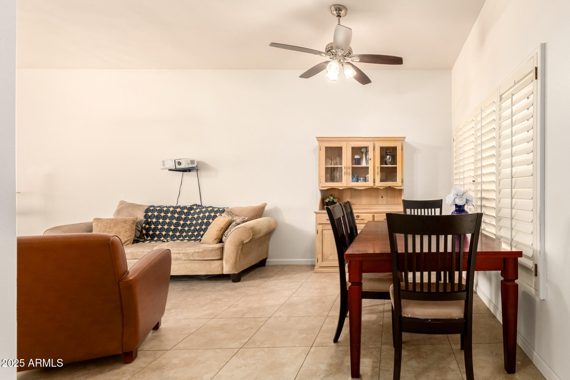 1316 East Winged Foot Road Phoenix, AZ 85022 - Photo 8 of 23 15 - Winged Foot