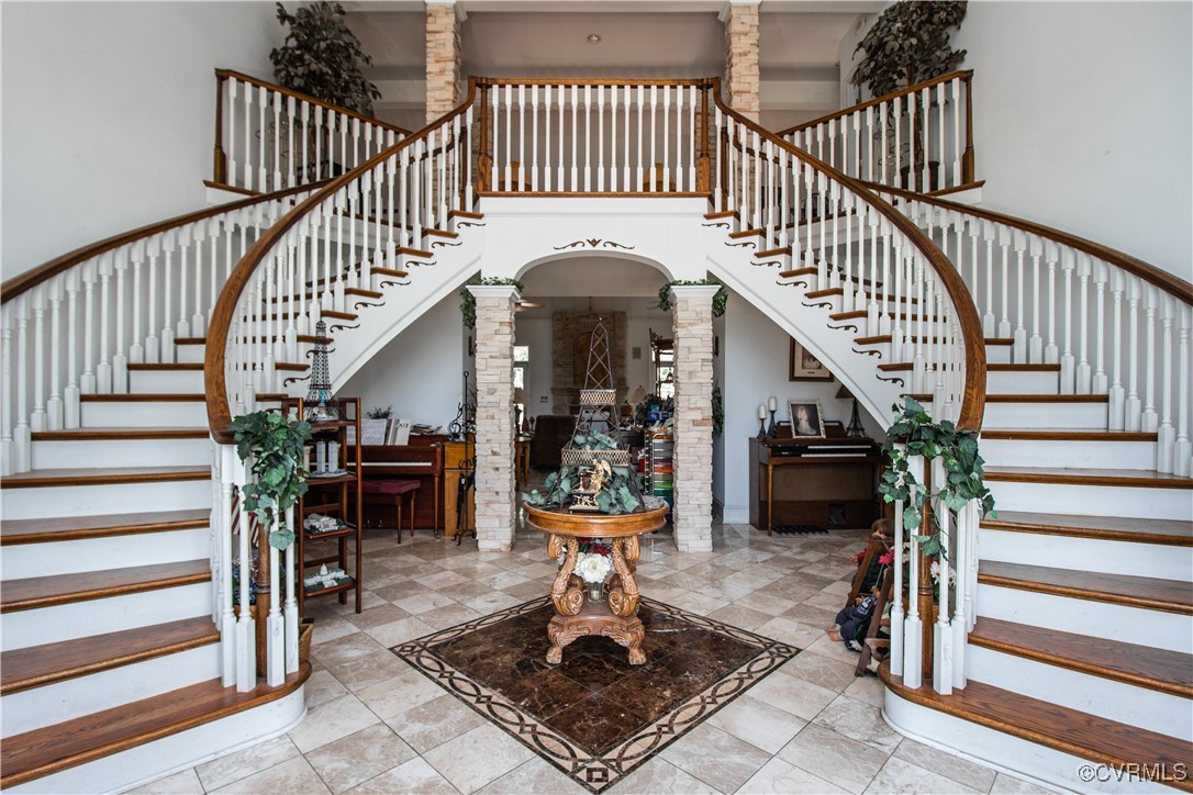 5301 Middle Road Prince George, VA 23875 - Photo 4 of 24 a view of entryway livingroom and hall