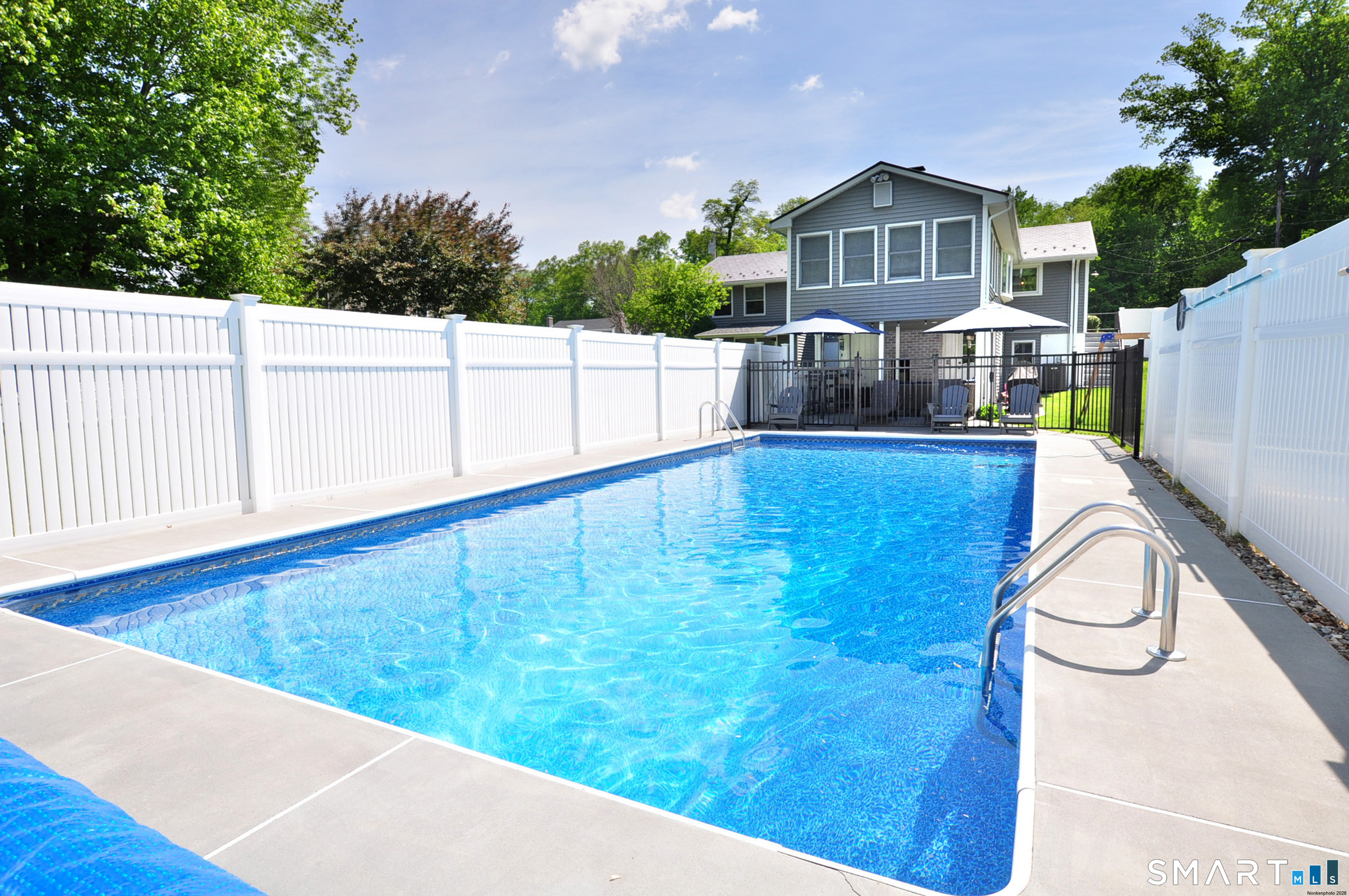 429 South Stone Street Suffield, CT 06093 - Photo 36 of 39