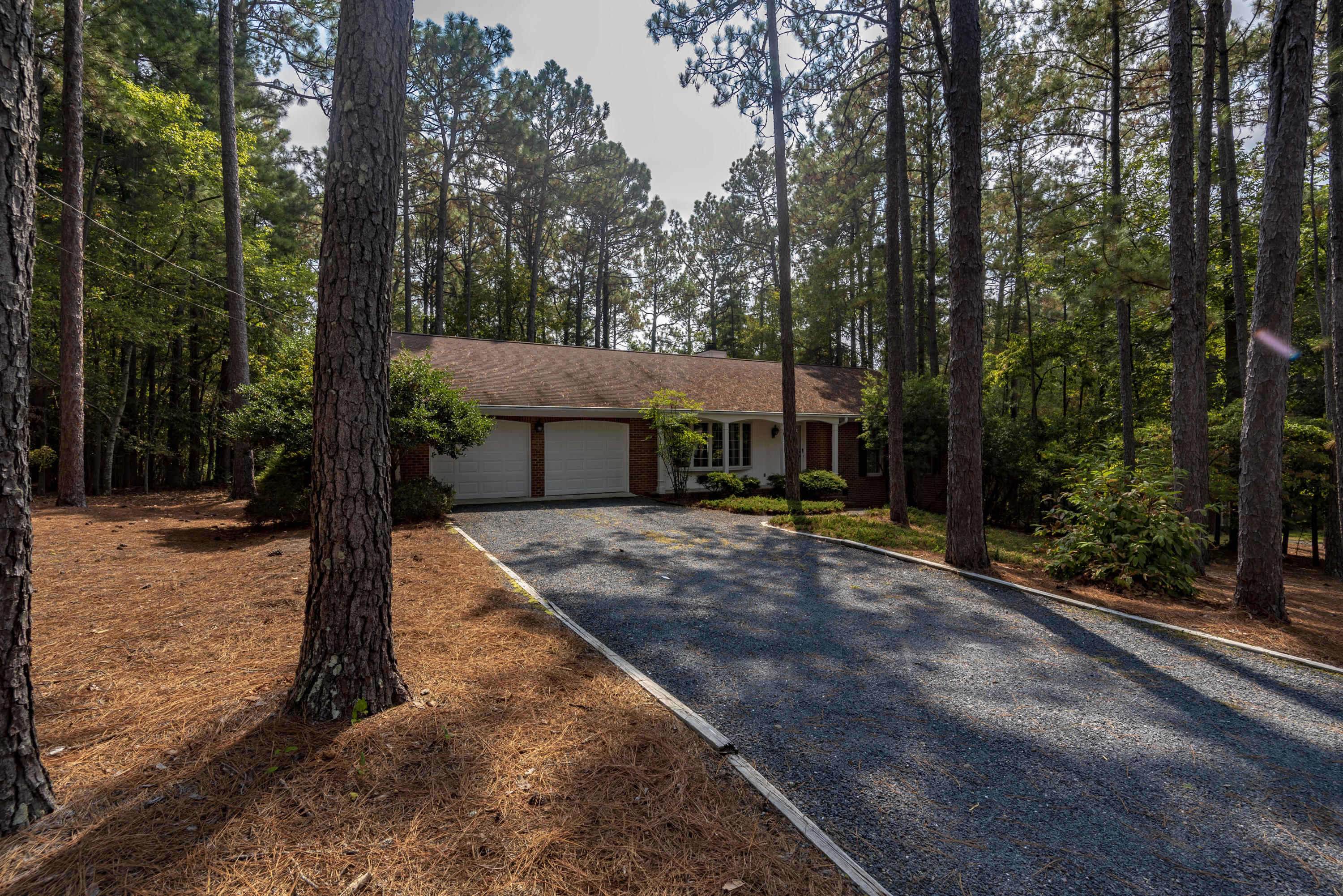 265 Cliff Road Southern Pines, NC 28387 - Photo 3 of 48 DSC_4770