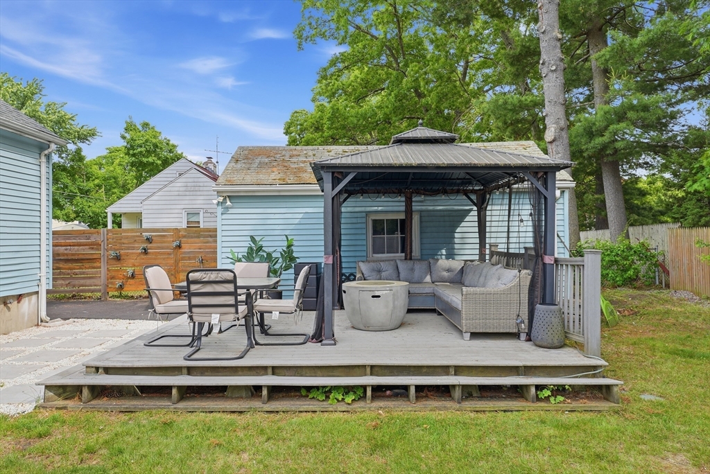 154 Russell Street Springfield, MA 01104 - Photo 25 of 29