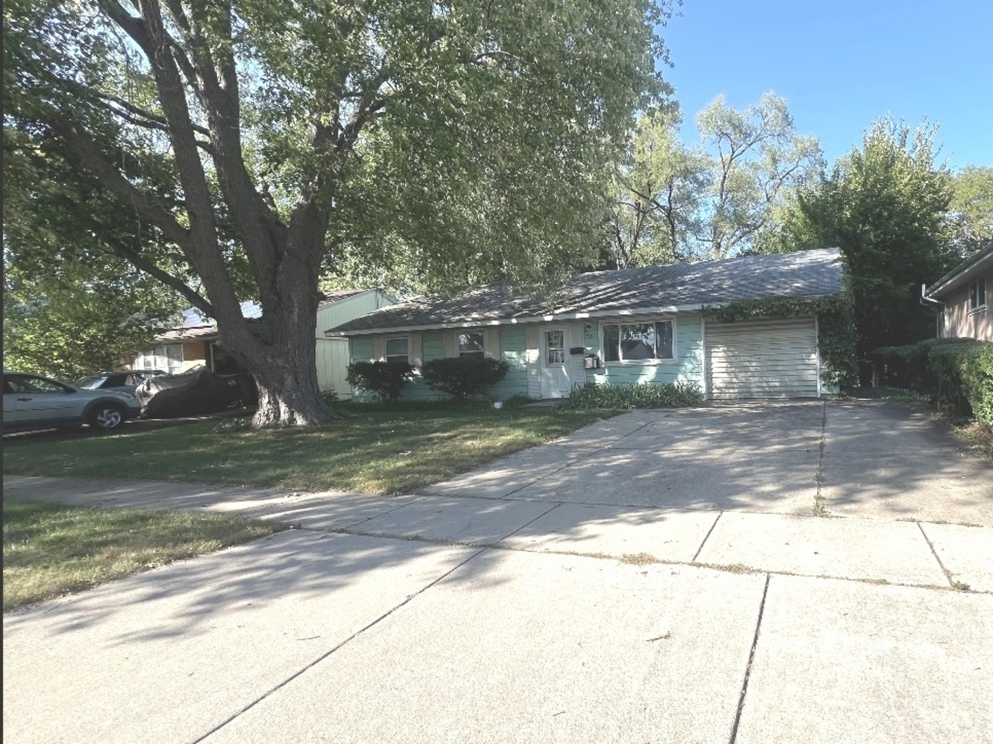 412 Audubon Road Streamwood, IL 60107 - Photo 1 of 9