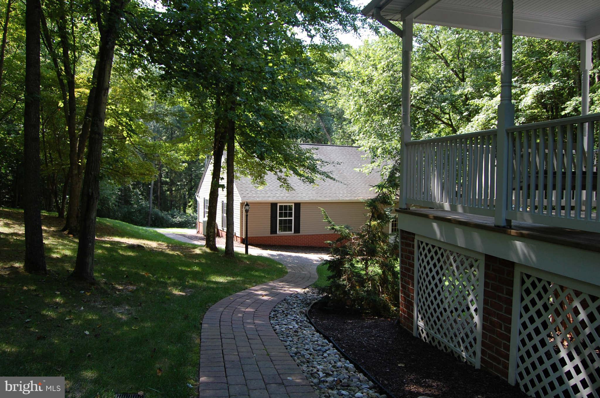 12701 Knoll Road Mount Airy, MD 21771 - Photo 7 of 27 Exterior (General)