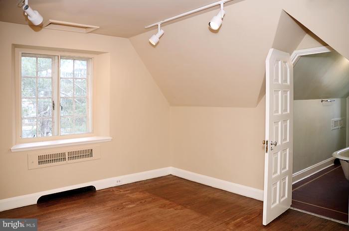 3502 Southvale Road Baltimore, MD 21208 - Photo 11 of 15 Bedroom