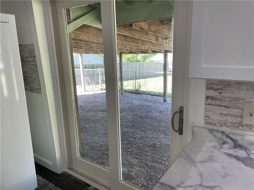 602 East Eisenhower Road Lansing, KS 66043 - Photo 16 of 21