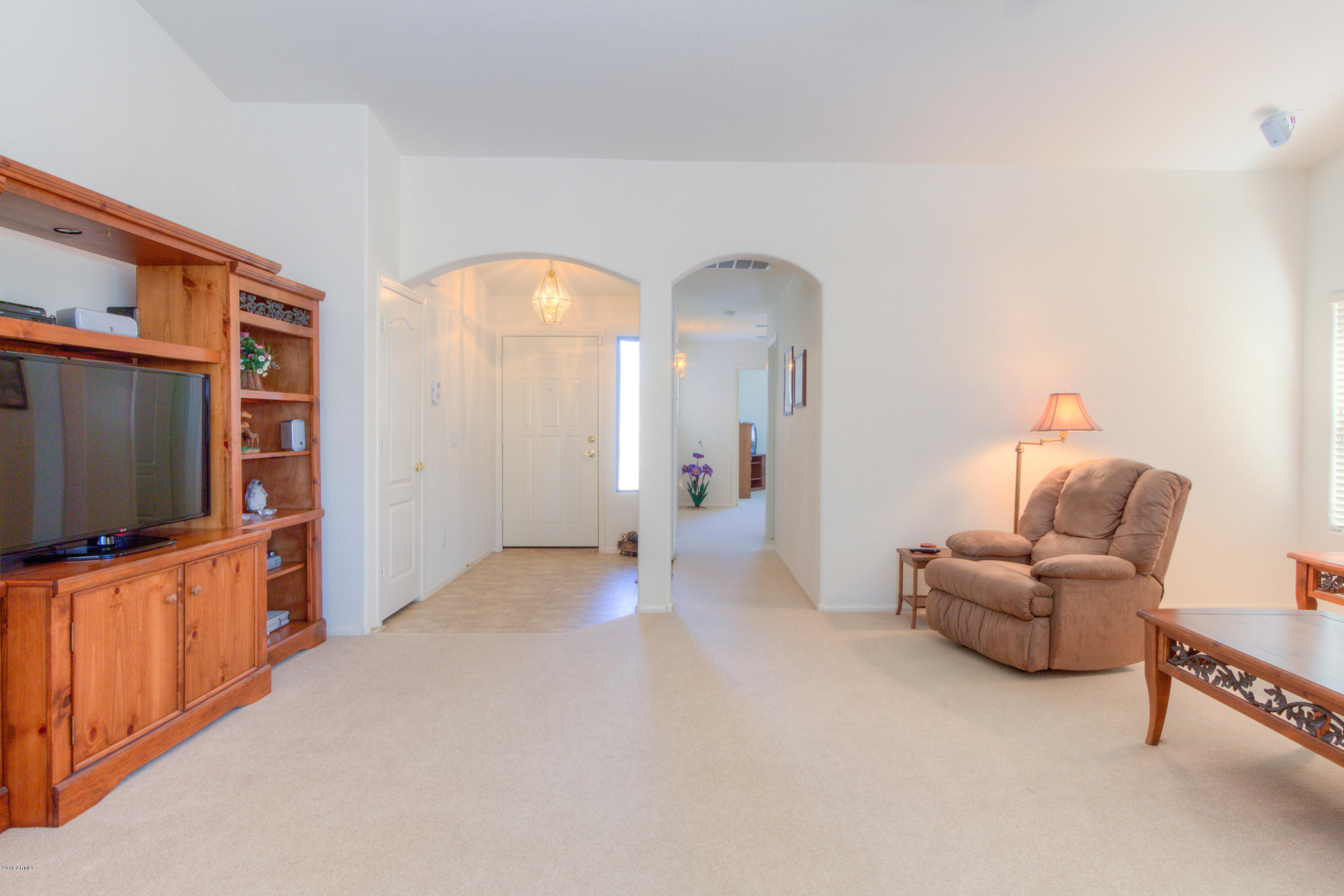 42533 West Venture Road Maricopa, AZ 85138 - Photo 4 of 47 04