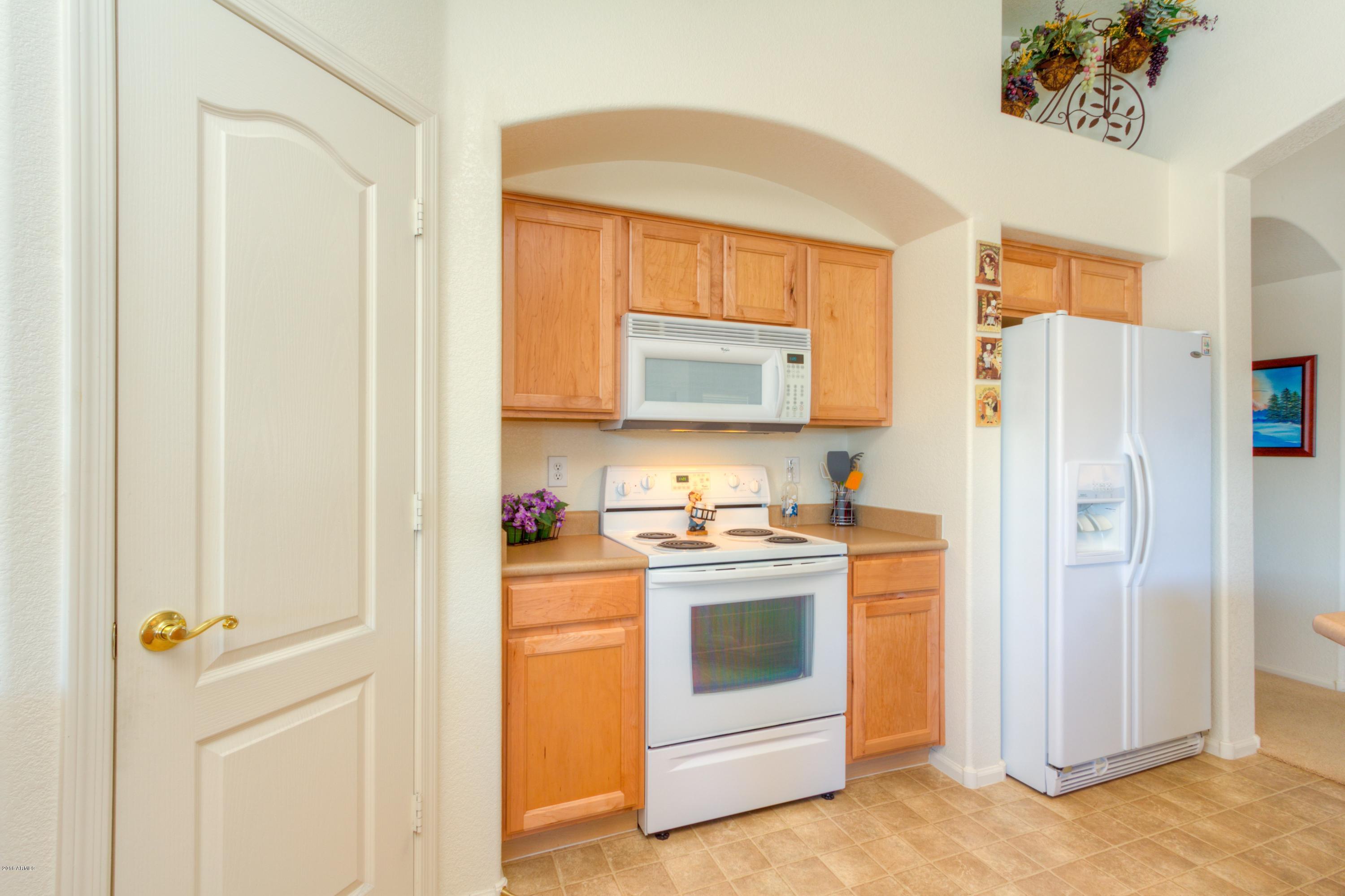 42533 West Venture Road Maricopa, AZ 85138 - Photo 9 of 47 42533_Venture_1117