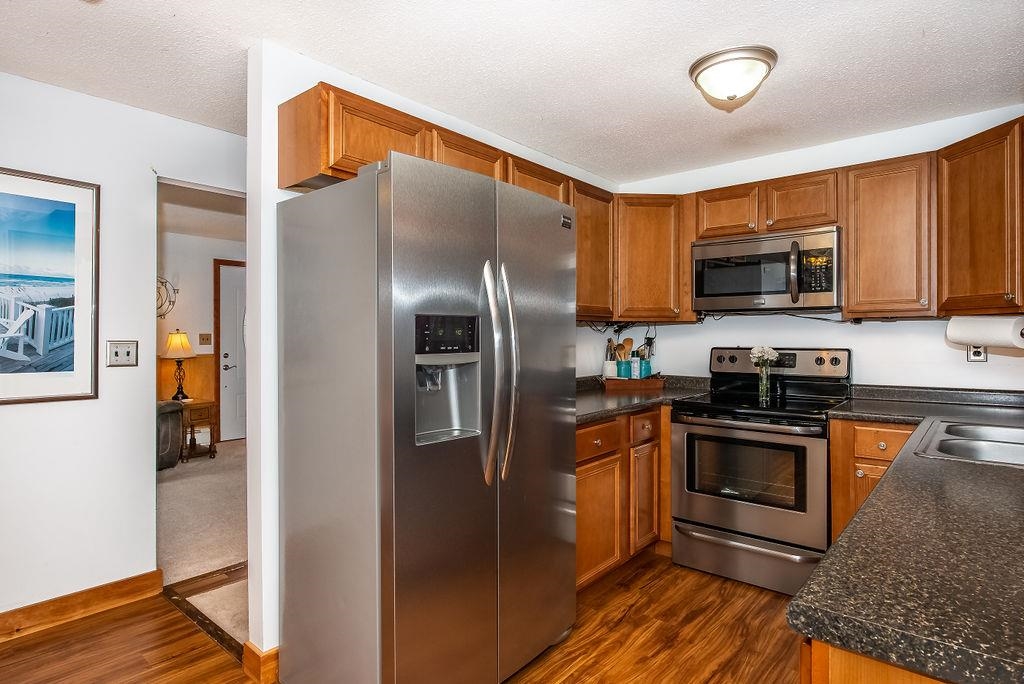 136 Silver Street Middleton, NH 03887 - Photo 5 of 37