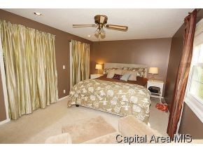 62 Ramblewood Road Chatham, IL 62629 - Photo 3 of 21 Gallery Image 3