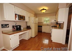 62 Ramblewood Road Chatham, IL 62629 - Photo 7 of 21 Gallery Image 7