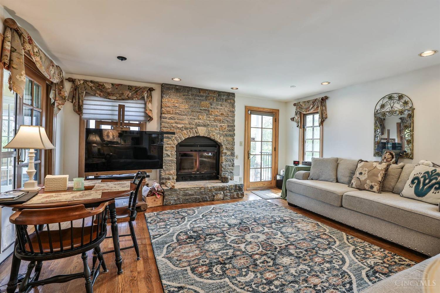 4450 Miami Road Cincinnati, OH 45243 - Photo 11 of 70 Gallery Image 11