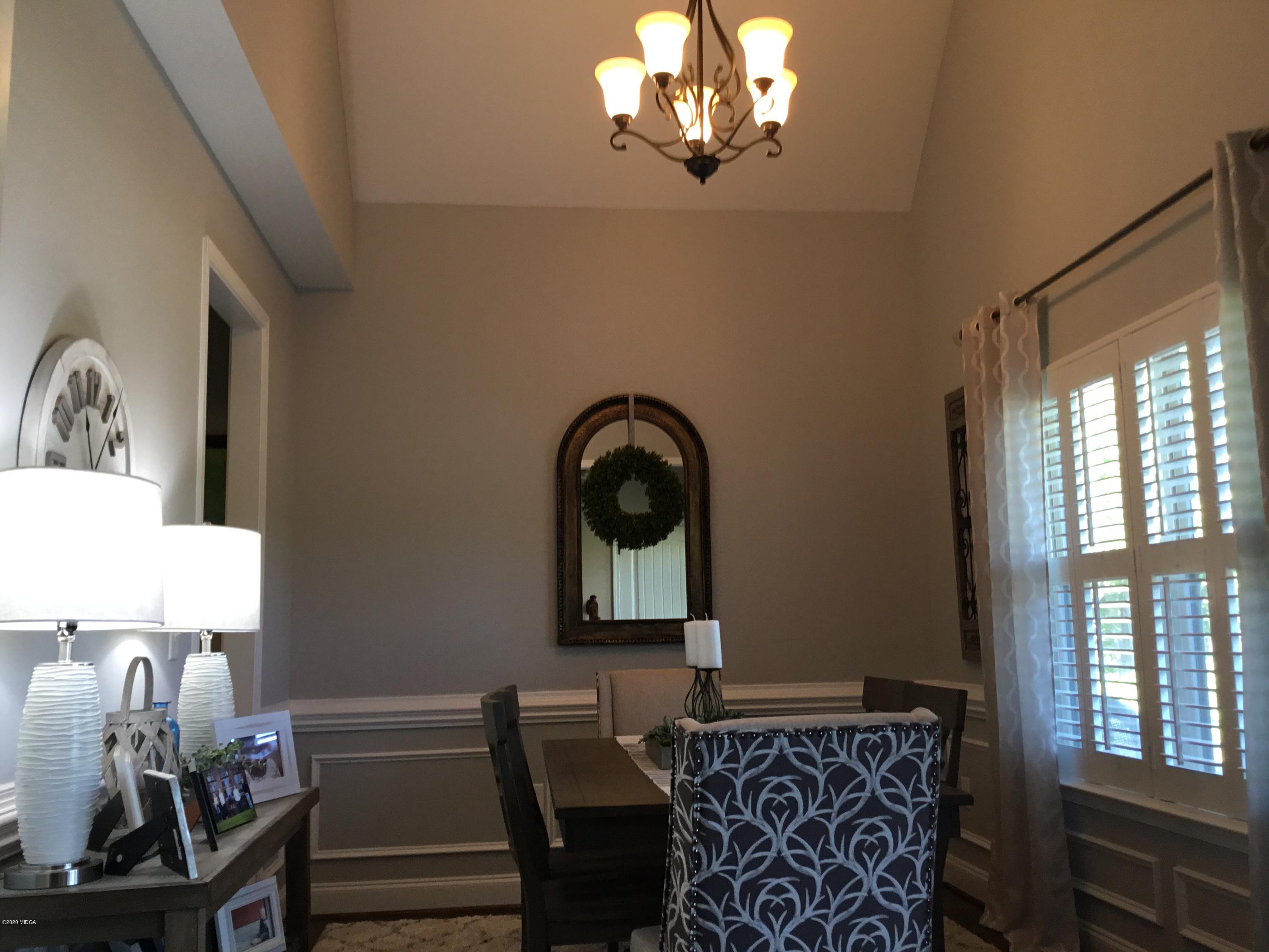 324 Walnut Grove Road Gray, GA 31032 - Photo 6 of 37 a view of a livingroom with furniture