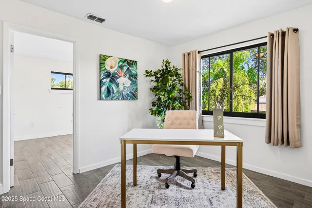 $325,000 | 196 Country Club Drive, Melbourne, FL 32940