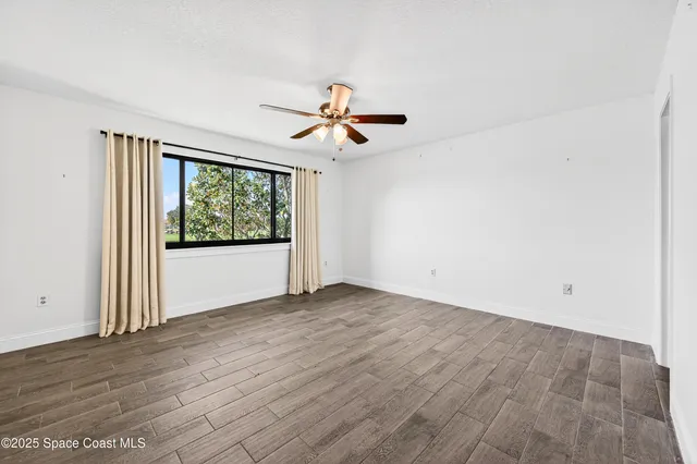 $325,000 | 196 Country Club Drive, Melbourne, FL 32940