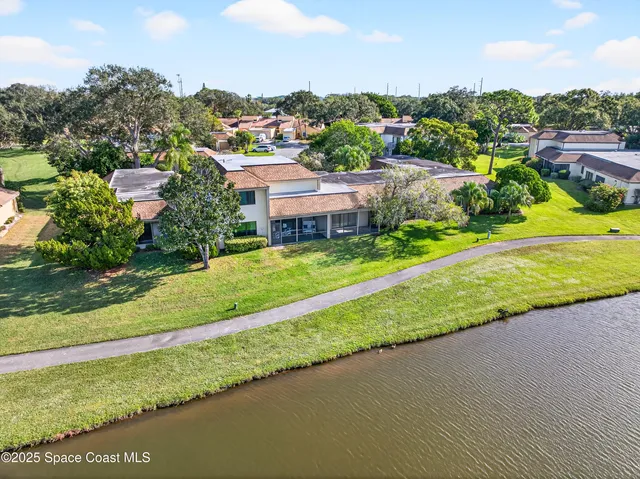 $325,000 | 196 Country Club Drive, Melbourne, FL 32940