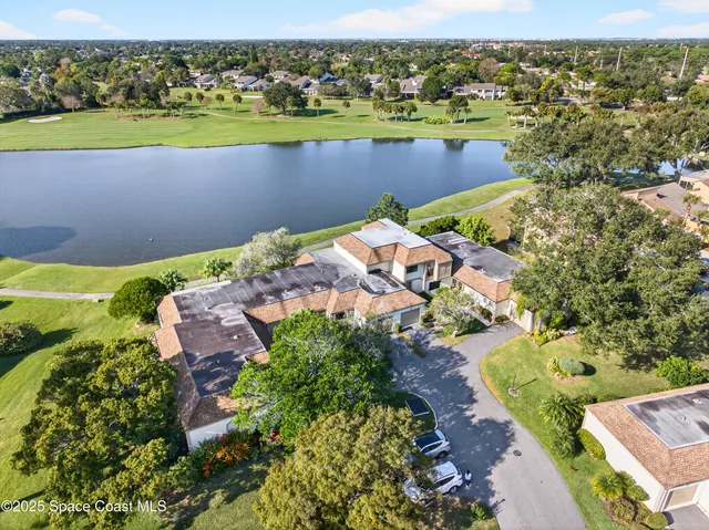 $325,000 | 196 Country Club Drive, Melbourne, FL 32940