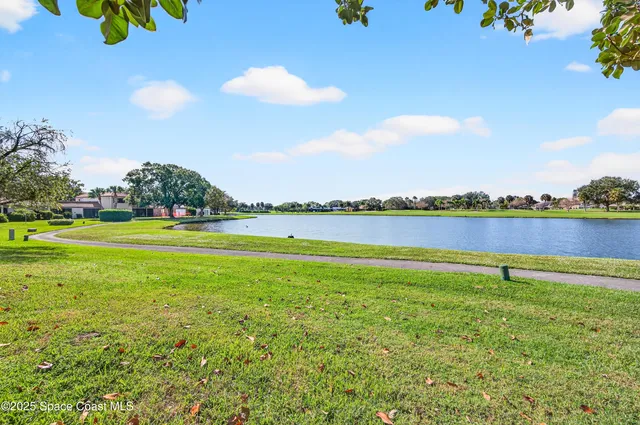 $325,000 | 196 Country Club Drive, Melbourne, FL 32940