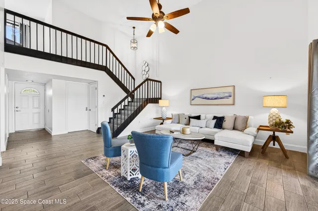 $325,000 | 196 Country Club Drive, Melbourne, FL 32940