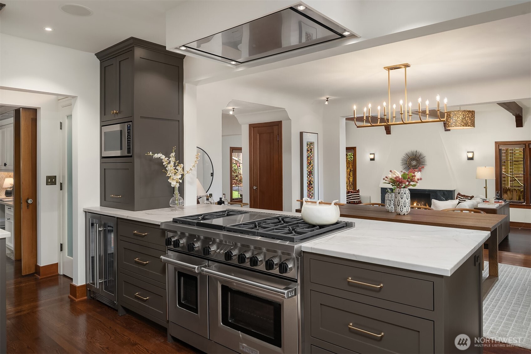 3220 Sierra Drive South Seattle, WA 98144 - Photo 16 of 39 a kitchen with a stove and a refrigerator
