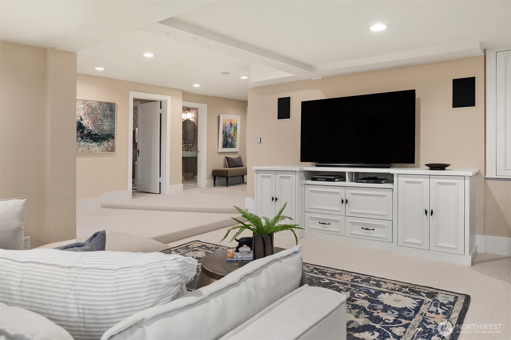 3220 Sierra Drive South Seattle, WA 98144 - Photo 31 of 39 a living room with furniture and flat screen tv