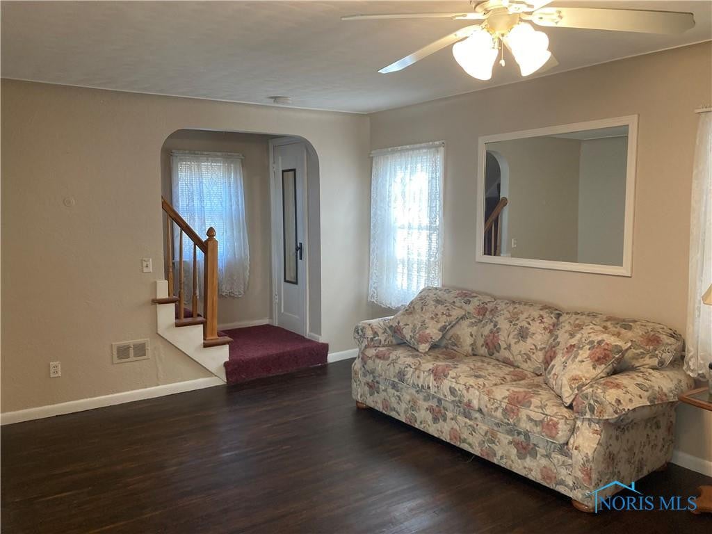 737 Waybridge Road Toledo, OH 43612 - Photo 5 of 10 Gallery Image 5