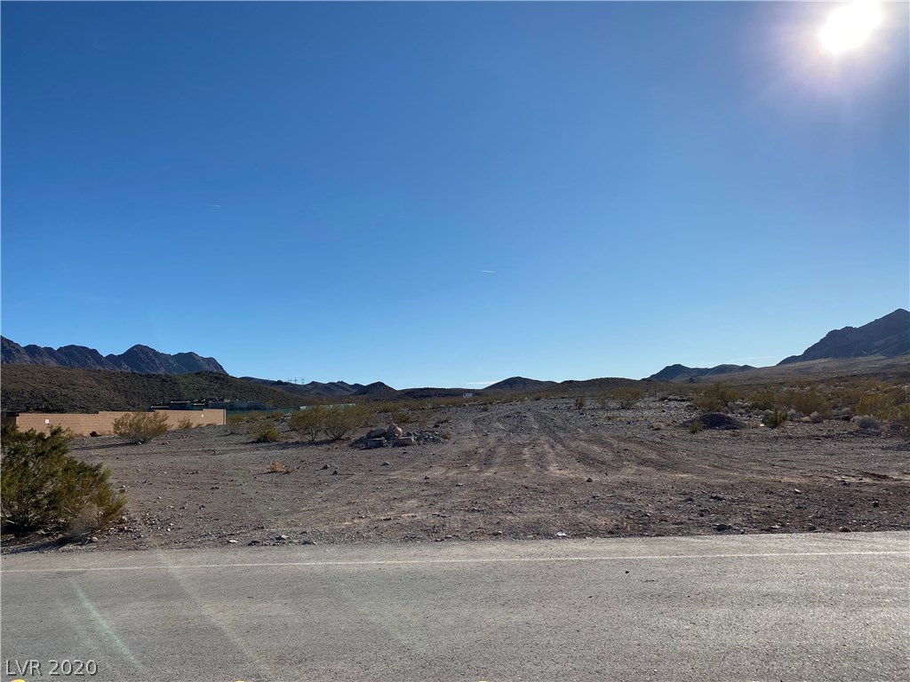 401 Foxhall Road Henderson, NV 89002 - Photo 3 of 20 Gallery Image 3