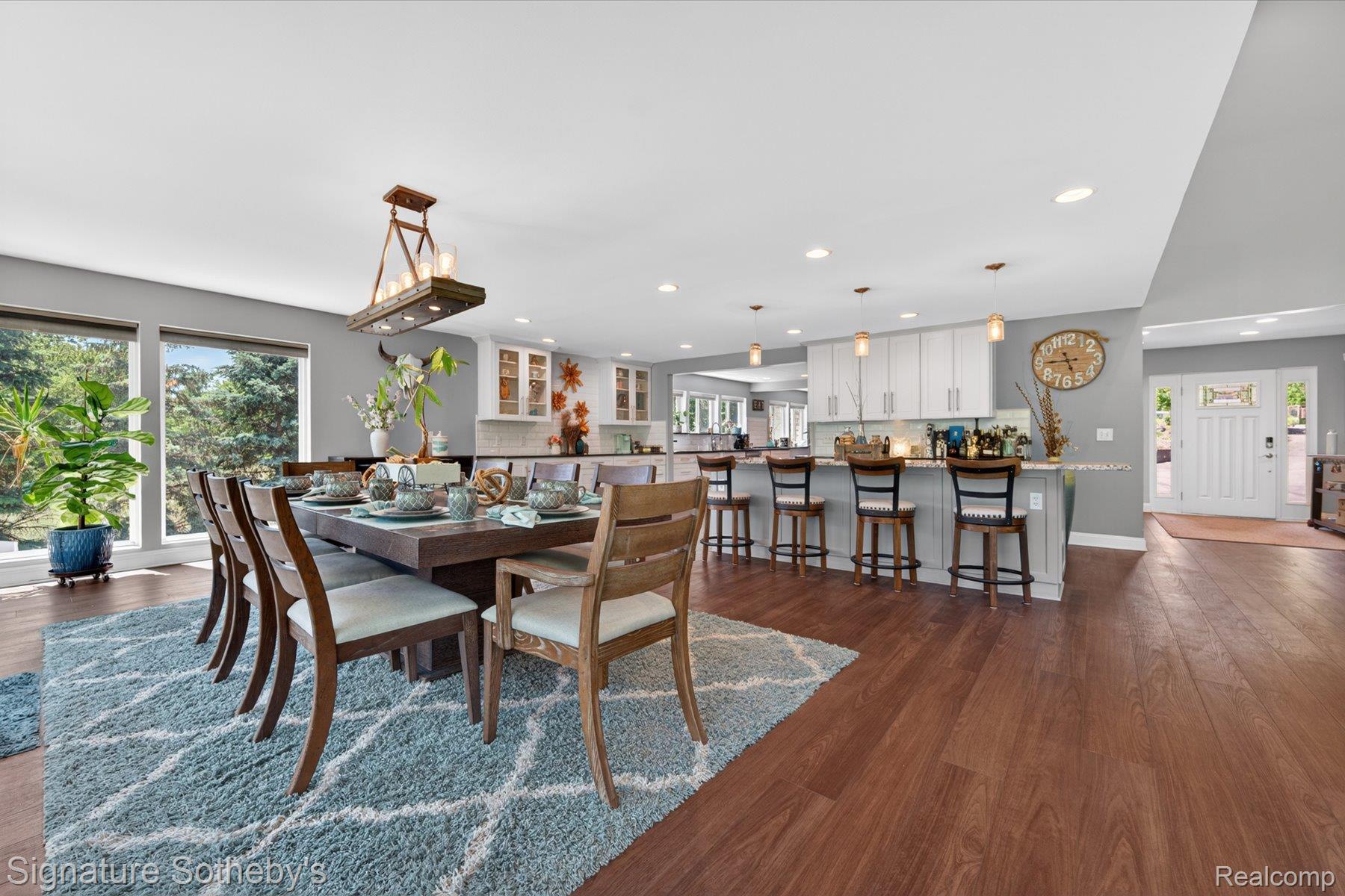 30650 Lahser Road Franklin, MI 48025 - Photo 14 of 93 010-30650-Lahser-Rd-Beverly-Hills-MI-48025-WindowStill.jpg