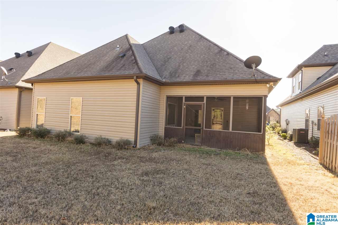 199 Lorrin Lane Sterrett, AL 35147 - Photo 5 of 33