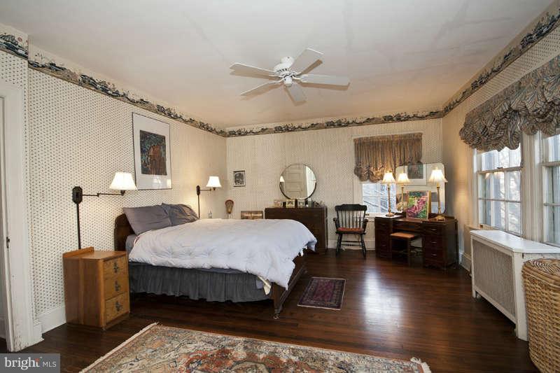 3923 Cloverhill Road Baltimore, MD 21218 - Photo 23 of 30 Bedroom (Master)