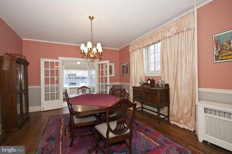 3923 Cloverhill Road Baltimore, MD 21218 - Photo 8 of 30 Dining Room