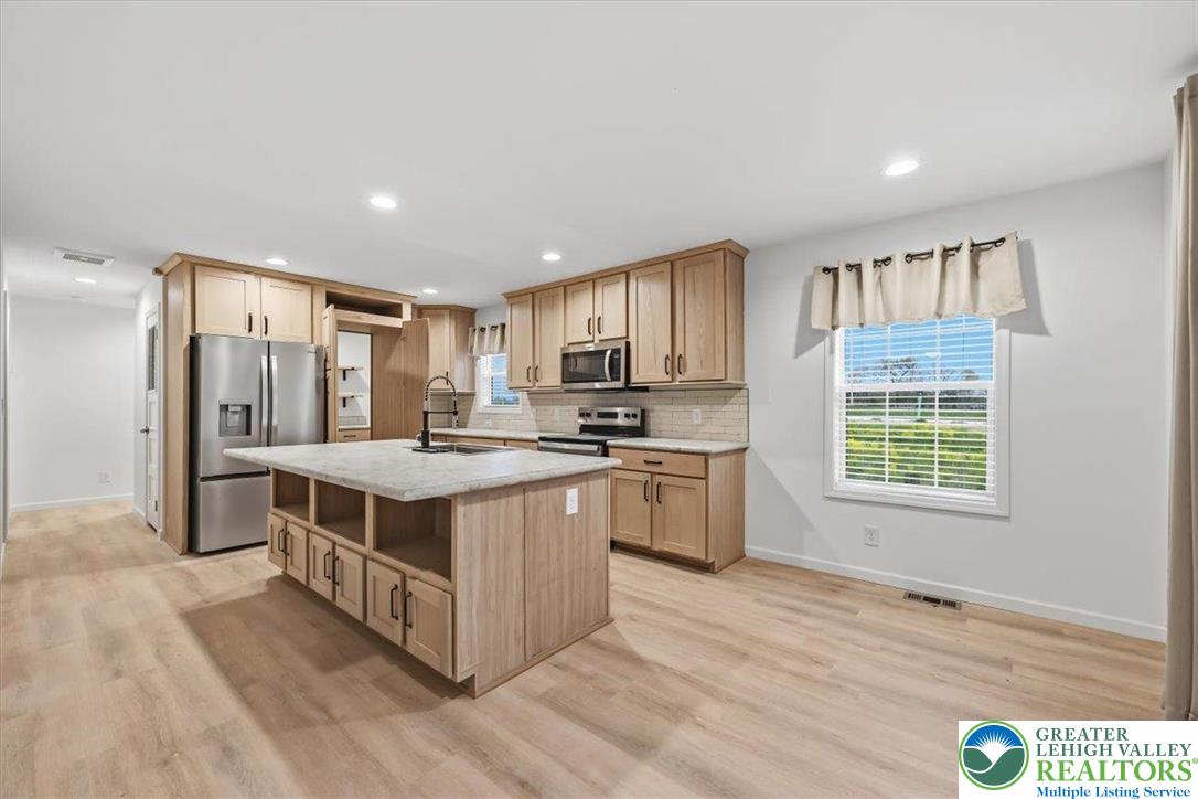 3987 Hastings Road Walnutport, PA 18088 - Photo 10 of 40 Gallery Image 10