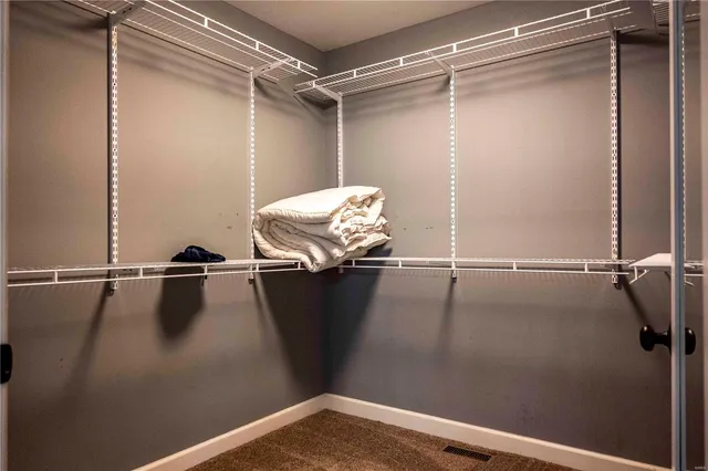 $1 | 10550 Hwy A, Higbee, MO 65257