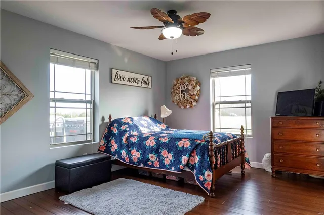 $1 | 10550 Hwy A, Higbee, MO 65257