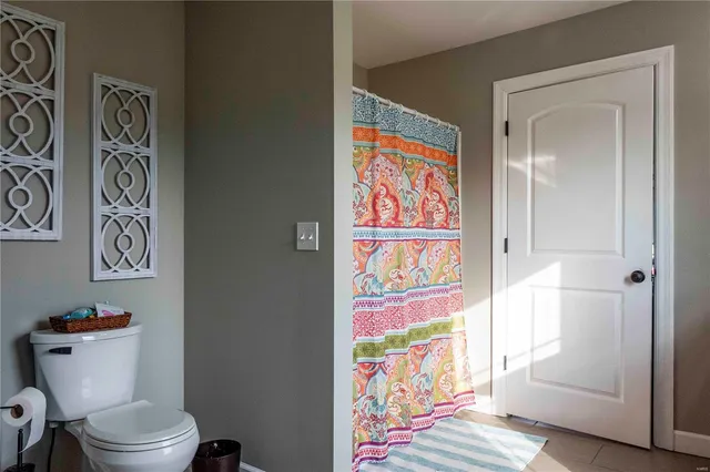 $1 | 10550 Hwy A, Higbee, MO 65257