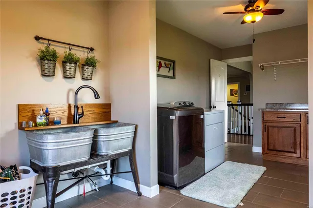 $1 | 10550 Hwy A, Higbee, MO 65257