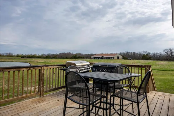 $1 | 10550 Hwy A, Higbee, MO 65257