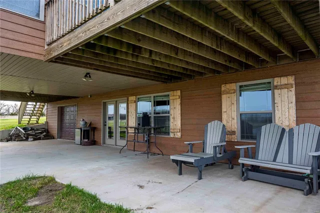 $1 | 10550 Hwy A, Higbee, MO 65257