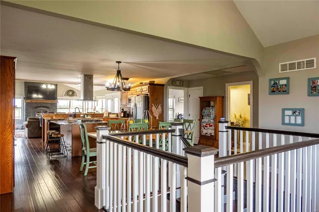 $1 | 10550 Hwy A, Higbee, MO 65257