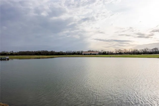 $1 | 10550 Hwy A, Higbee, MO 65257