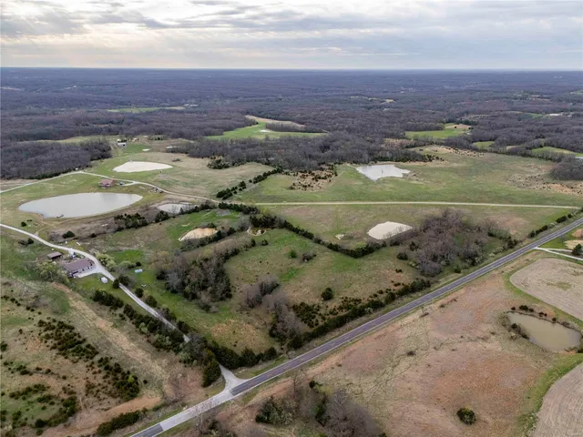 $1 | 10550 Hwy A, Higbee, MO 65257