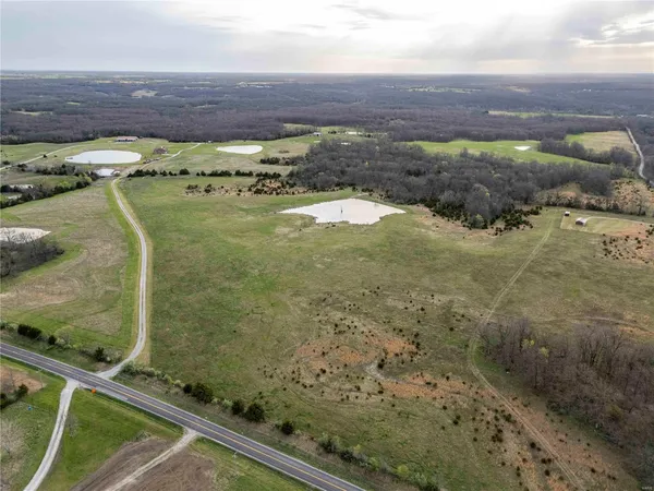 $1 | 10550 Hwy A, Higbee, MO 65257