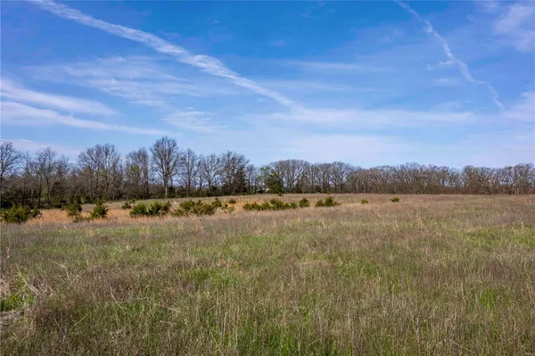 $1 | 10550 Hwy A, Higbee, MO 65257