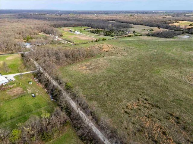 $1 | 10550 Hwy A, Higbee, MO 65257