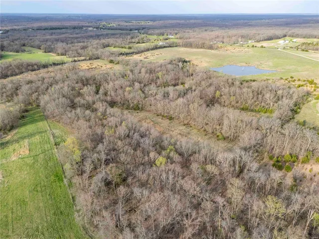 $1 | 10550 Hwy A, Higbee, MO 65257