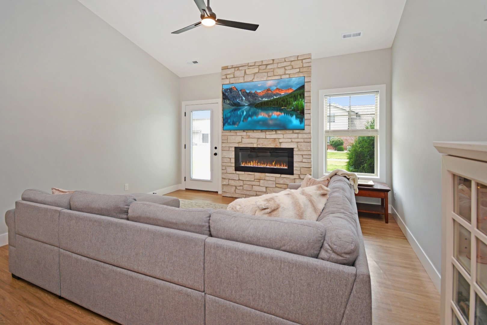 1723 Glenbridge Road Bloomington, IL 61704 - Photo 6 of 78