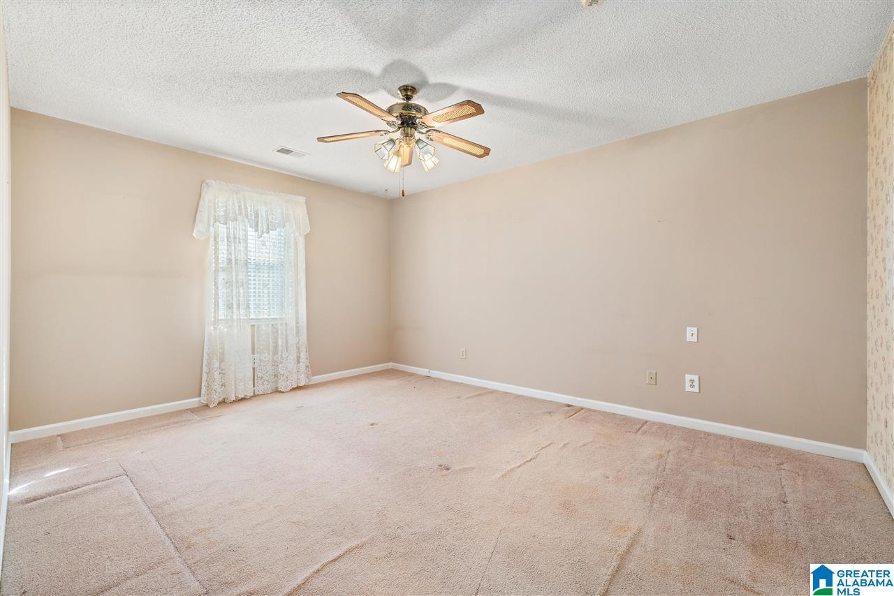 1824 Oakleaf Lane Birmingham, AL 35215 - Photo 15 of 20
