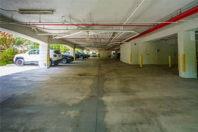 $3,600 | 300 Majorca Avenue, Unit 303, Coral Gables, FL 33134